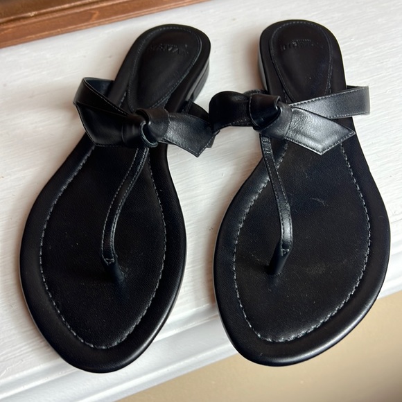 Alexandre Birman Shoes - Alexandre Birman Leather Flip Flops, Black, Size 36, Very gently used.